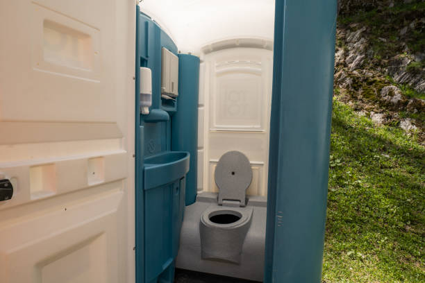 Best Wedding porta potty rental  in Waynesboro, GA